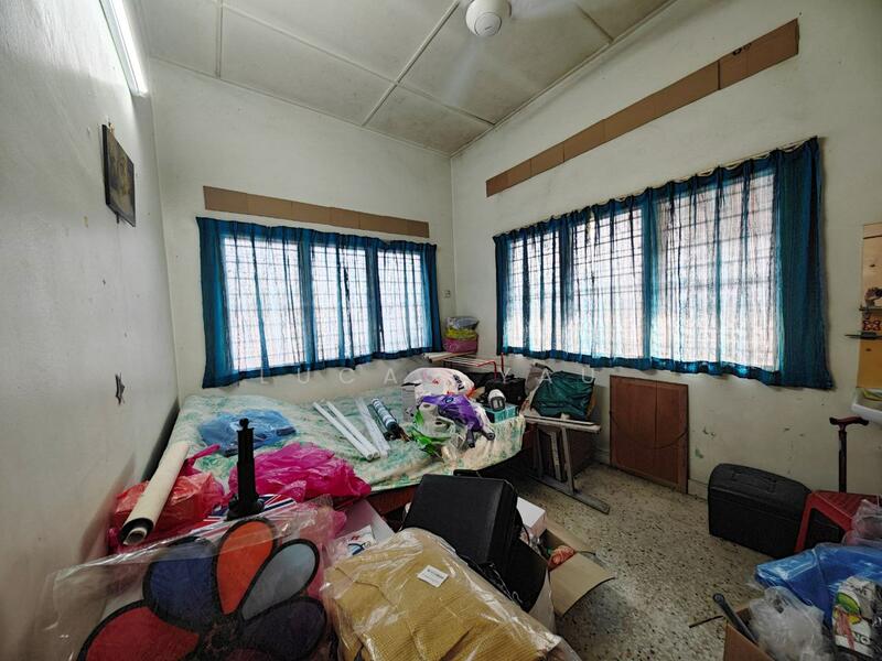 Bungalow for Sale in Ipoh (Perak) - Lucas Yau - Bedroom - PropertyGuru.com.my
