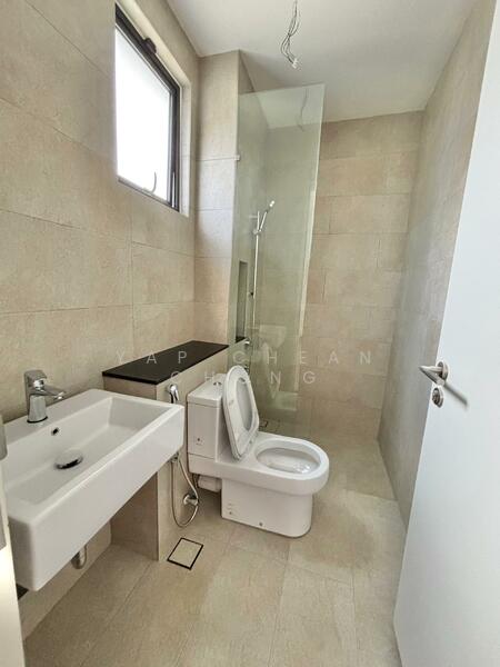 Semi-Detached House for Sale in Shah Alam (Selangor) - Yap Chean Chong - Bathroom - PropertyGuru.com.my
