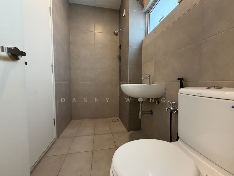 2-storey Terraced House for Sale in Kota Emerald (Rawang) - Danny Wong - Bathroom - PropertyGuru.com.my
