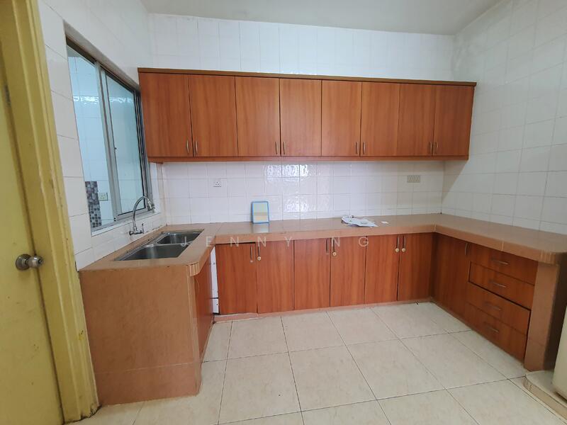 Condominium for Sale at Platinum Hill PV 6 - Jenny Ng - Kitchen - PropertyGuru.com.my