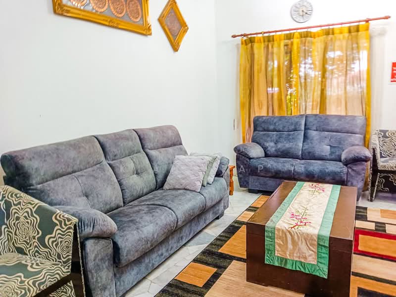 Rumah Teres 2 Tingkat untuk Dijual di Taman Wawasan (Puchong) - Kian Leap - Living Room - PropertyGuru.com.my