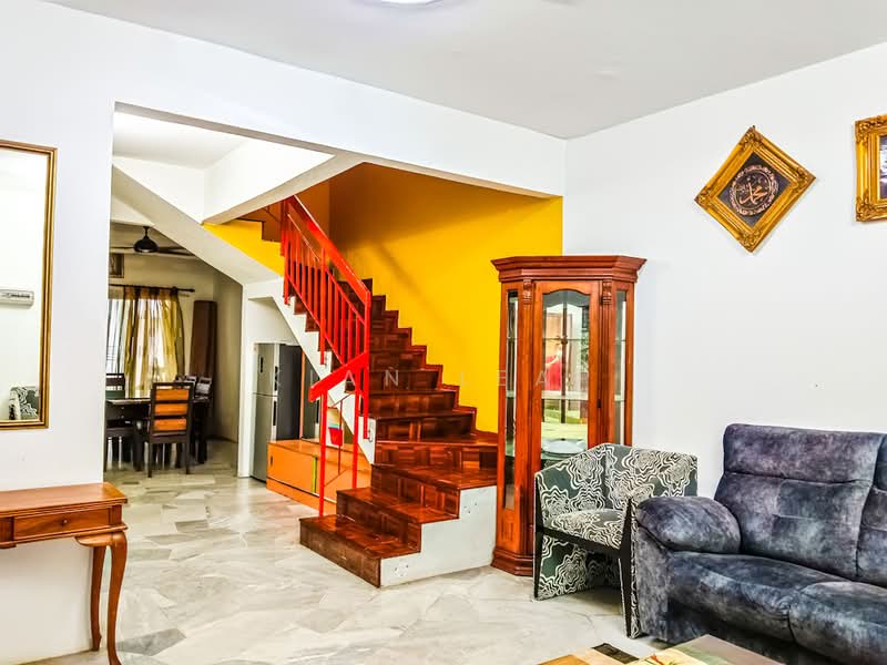 Rumah Teres 2 Tingkat untuk Dijual di Taman Wawasan (Puchong) - Kian Leap - Living Room - PropertyGuru.com.my