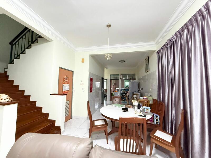 2-storey Terraced House for Sale in Taman Sutera Utama (Skudai) - Jason Sim - Living Room - PropertyGuru.com.my