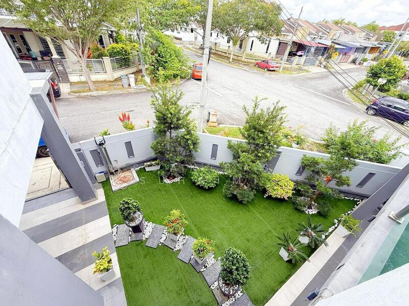 2-storey Terraced House for Sale in Bandar Sri Sendayan (Negeri Sembilan) - Hassan Basri Suhaimi - Exterior - PropertyGuru.com.my