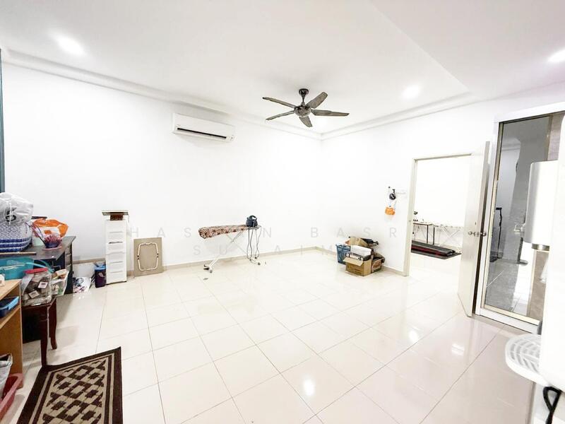 2-storey Terraced House for Sale in Bandar Sri Sendayan (Negeri Sembilan) - Hassan Basri Suhaimi - Interior - PropertyGuru.com.my