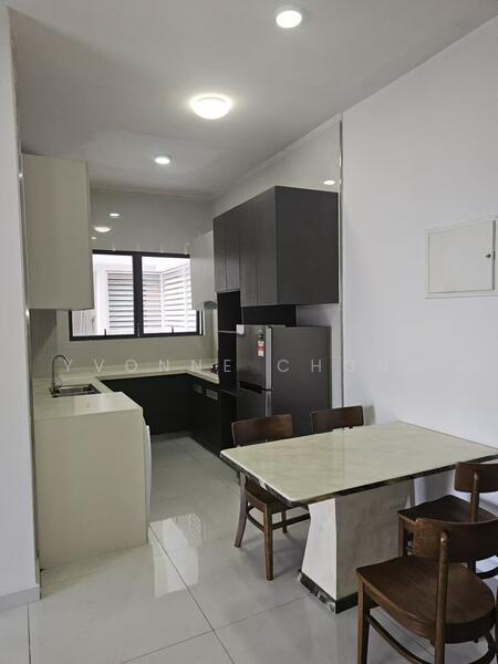 Condominium for Rent at Lovell @ Country Garden Danga Bay - Yvonne Chong - Kitchen - PropertyGuru.com.my