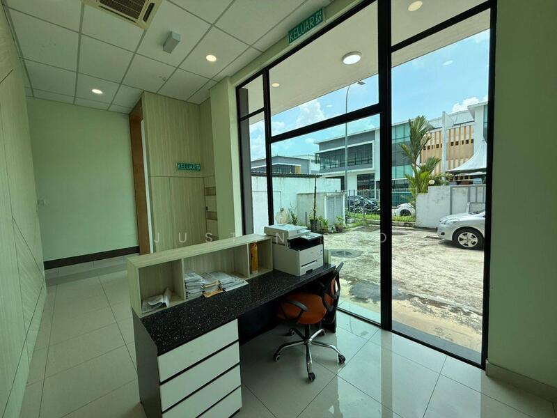 Semi-D Factory for Rent in Kampung Pulai Jelutung (Gelang Patah) - Justin Soo - Entrance - PropertyGuru.com.my