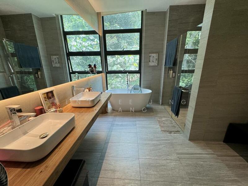 Seksyen U9 Shah Alam Modern bungalow swimming pool untuk Untuk Dijual - RM 3,700,000, Feb 2026 - Bathroom - PropertyGuru.com.my