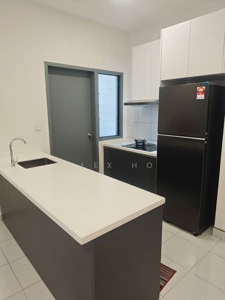E'Island Lake Haven untuk Untuk Disewa - RM 1,600 /bulan, Mac 2026 - Kitchen - PropertyGuru.com.my