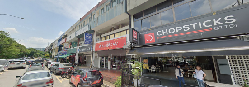 Untuk Disewa - Corner Shop for Rent @ Taman Tun Dr Ismail Lorong Rahim Kajai