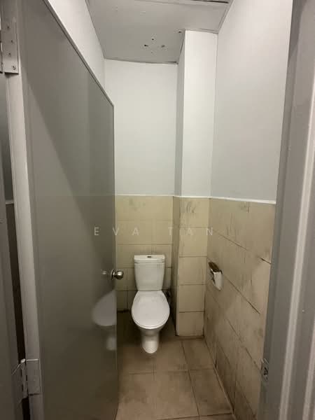 Cluster Factory for Rent in Ulu Tiram (Johor) - Eva Tan - Bathroom - PropertyGuru.com.my