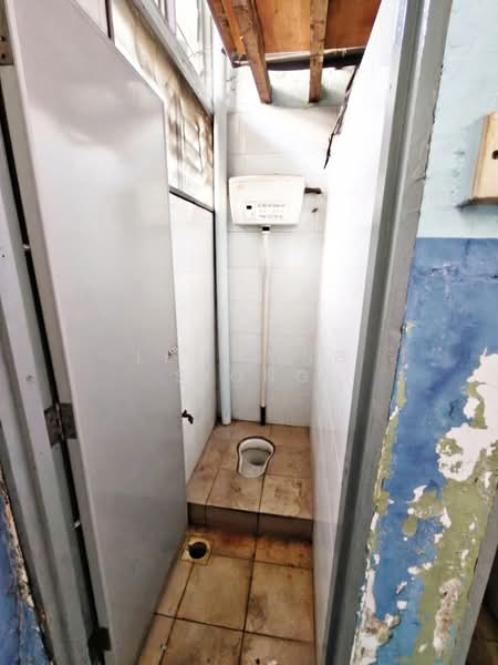 Kilang untuk Disewa di Kepong (Kuala Lumpur) - Lee Sing Siong - Bathroom - PropertyGuru.com.my