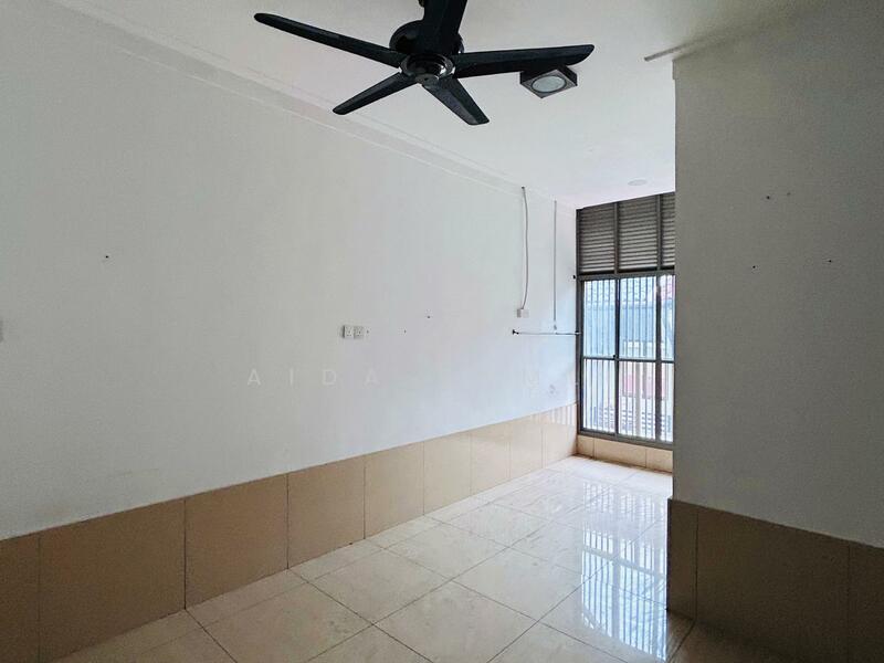 2-storey Terraced House for Sale in Bukit Jelutong (Shah Alam) - Aida Ramli - Interior - PropertyGuru.com.my