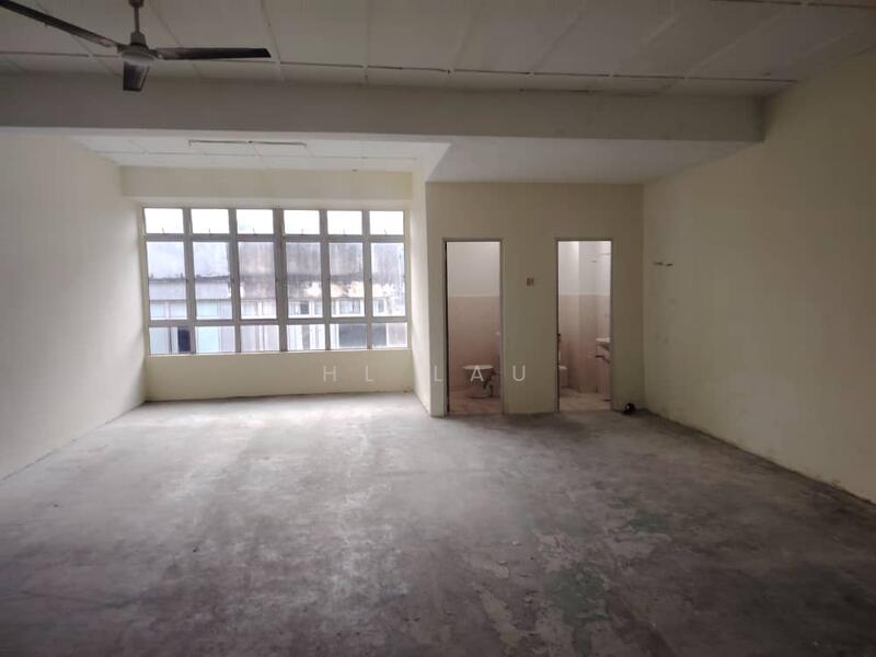 Shop for Rent in Dengkil (Selangor) - HL Lau - Interior - PropertyGuru.com.my