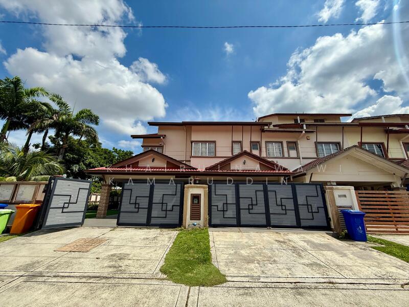 2-storey Terraced House for Sale in Denai Alam (Shah Alam) - Muhd Khairulnawawi Kamaruddin - Exterior - PropertyGuru.com.my