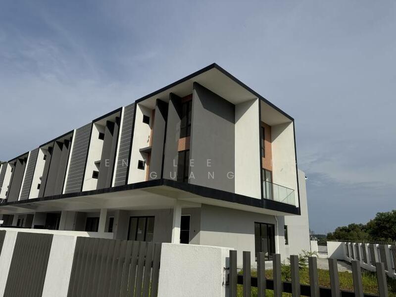 3-storey Terraced House for Sale in Bukit Jalil (Kuala Lumpur) - Kent Lee Jing Guang - Exterior - PropertyGuru.com.my