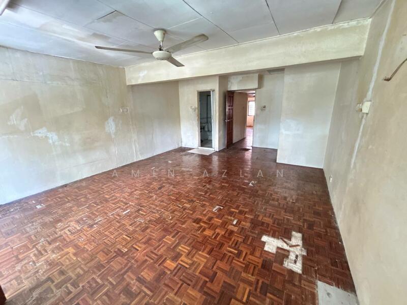 Terraced House for Sale in Taman Selayang Utama (Selayang) - Amin Azlan - Living Room - PropertyGuru.com.my