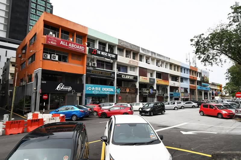 Shop for Rent in Petaling Jaya (Selangor) - Peggy Lim - Exterior - PropertyGuru.com.my