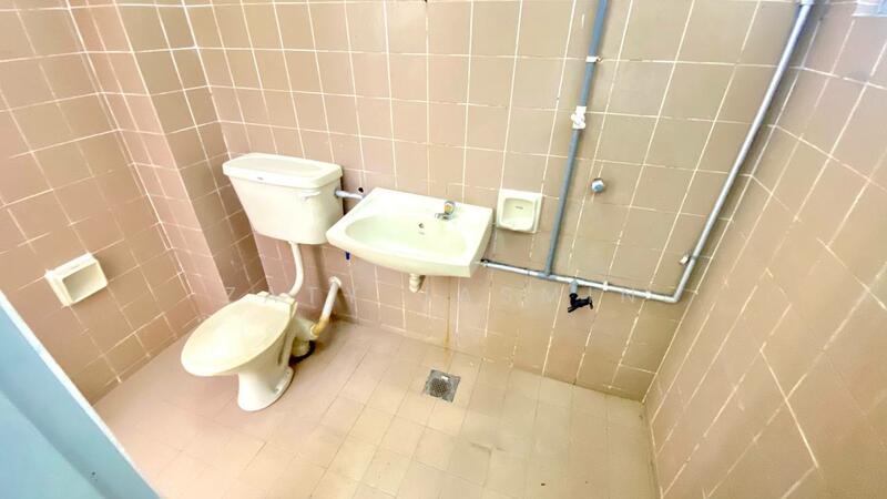 Taman Setiawangsa untuk Untuk Dijual - RM 820,000, Mac 2026 - Bathroom - PropertyGuru.com.my