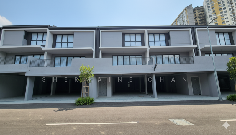 Rumah Teres 2.5 Tingkat untuk Dijual di Seri Kembangan (Selangor) - Shermaine Chan Chan - Exterior - PropertyGuru.com.my