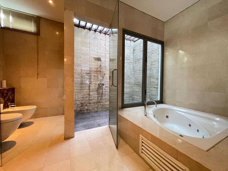 Bungalow for Sale in Mont Kiara (Kuala Lumpur) - Angel Chai - Bathroom - PropertyGuru.com.my
