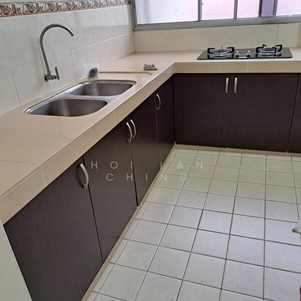 Condominium for Sale at Idaman Puteri - Hoi Lan Ching - Kitchen - PropertyGuru.com.my
