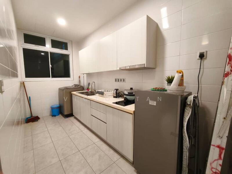 Servis Apartment untuk Disewa di Paragon Suites @ CIQ - Victor Tan - Kitchen - PropertyGuru.com.my