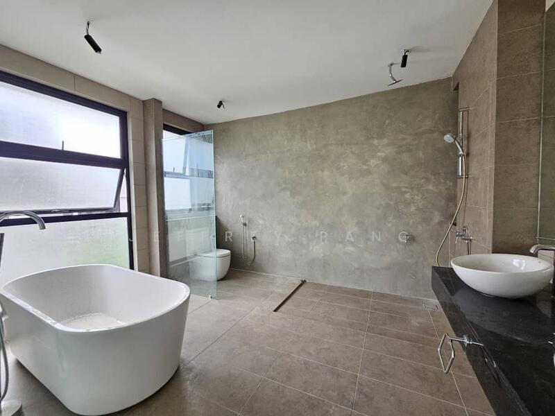Bungalow for Sale in Kajang (Selangor) - Jeffrey Pang - Bathroom - PropertyGuru.com.my