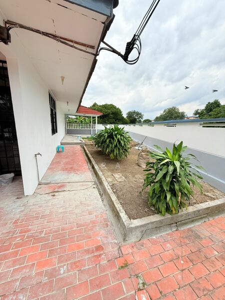 Taman Johor Jaya untuk Untuk Dijual - RM 895,000, Mac 2026 - Exterior - PropertyGuru.com.my