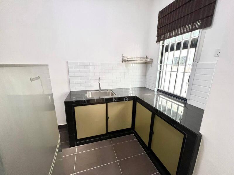Cluster House for Sale in Skudai (Johor) - Wenting Lee - Kitchen - PropertyGuru.com.my