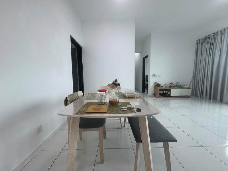 Service Residence for Sale at The Sky Executive Suites - Rocker Lim - Dining Room - PropertyGuru.com.my