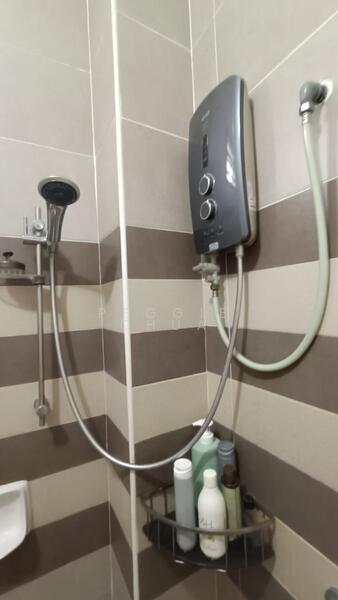 Ehsan Jaya untuk Untuk Disewa - RM 2,800 /bulan, Feb 2026 - Bathroom - PropertyGuru.com.my