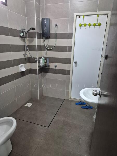 Ehsan Jaya untuk Untuk Disewa - RM 2,800 /bulan, Feb 2026 - Bathroom - PropertyGuru.com.my