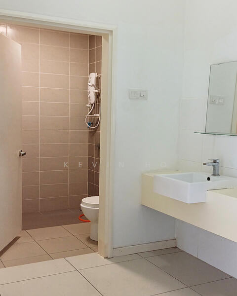 3-storey Terraced House for Sale in Bandar Tropicana Aman (Telok Panglima Garang) - Kevin Ho - Bathroom - PropertyGuru.com.my