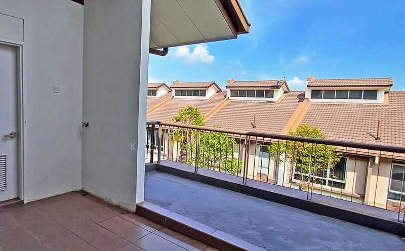 3-storey Terraced House for Sale in Bandar Tropicana Aman (Telok Panglima Garang) - Kevin Ho - Balcony - PropertyGuru.com.my