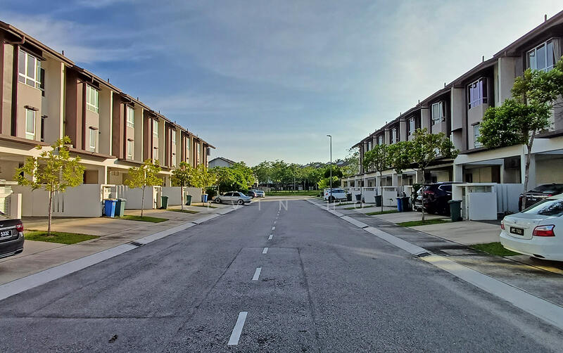 3-storey Terraced House for Sale in Bandar Tropicana Aman (Telok Panglima Garang) - Kevin Ho - Exterior - PropertyGuru.com.my