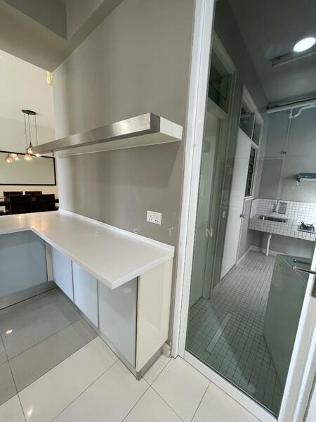 Kiaramas Ayuria untuk Untuk Dijual - RM 1,250,000, Mac 2026 - Kitchen - PropertyGuru.com.my