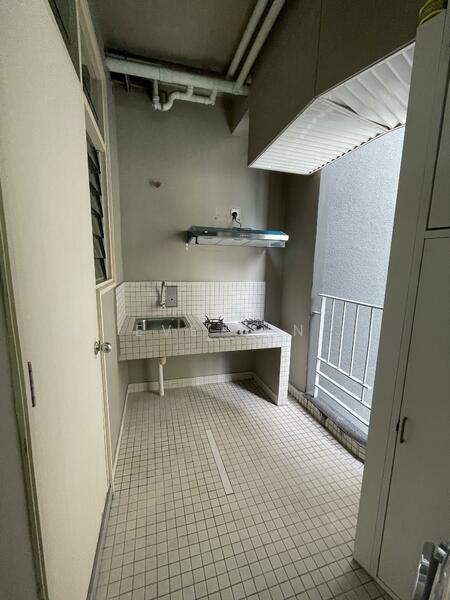 Kiaramas Ayuria untuk Untuk Dijual - RM 1,250,000, Mac 2026 - Kitchen - PropertyGuru.com.my