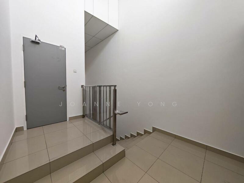 1.5 Storey Cluster Factory @ Frontier Business Park, Desa Cemerlang, Ulu Tiram, Johor untuk Untuk Disewa - RM 12,500 /bulan, Mac 2026 - Entrance - PropertyGuru.com.my