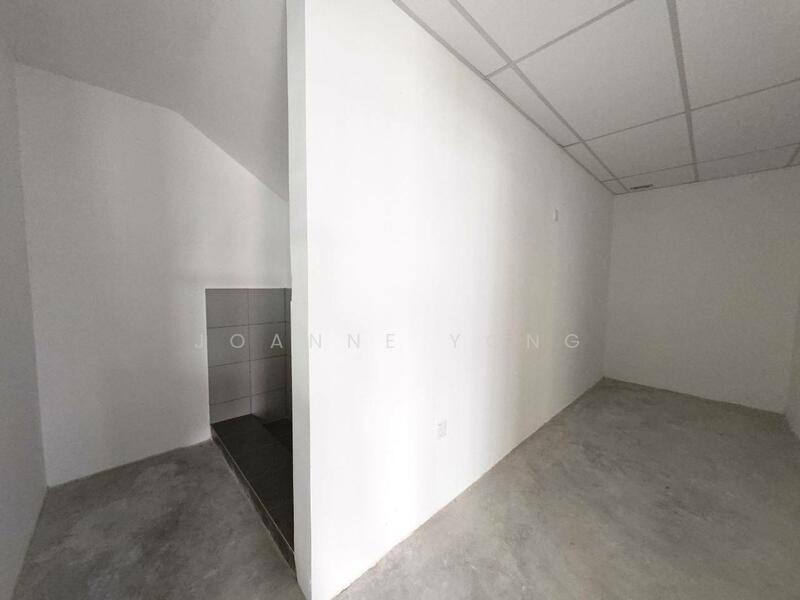 1.5 Storey Cluster Factory @ Frontier Business Park, Desa Cemerlang, Ulu Tiram, Johor untuk Untuk Disewa - RM 12,500 /bulan, Mac 2026 - Interior - PropertyGuru.com.my