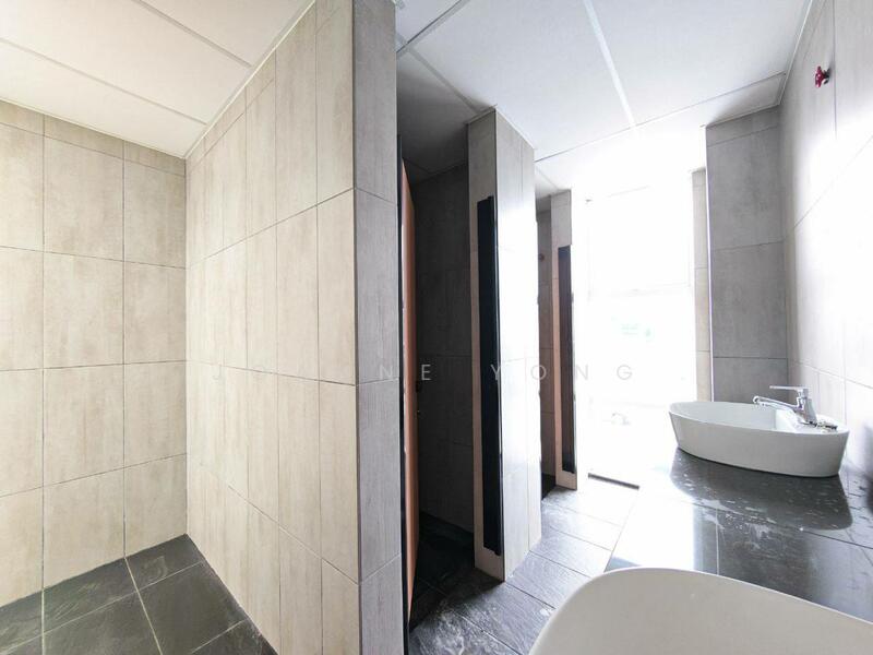 1.5 Storey Cluster Factory @ Frontier Business Park, Desa Cemerlang, Ulu Tiram, Johor untuk Untuk Disewa - RM 12,500 /bulan, Mac 2026 - Bathroom - PropertyGuru.com.my