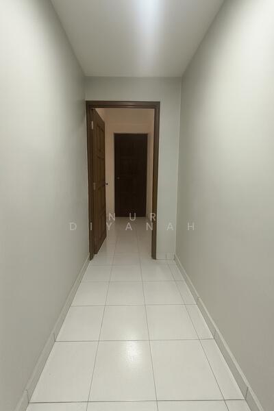 Condominium for Sale at Sri Mahligai Condominium & Townhouse - Nur Diyanah - Corridor - PropertyGuru.com.my
