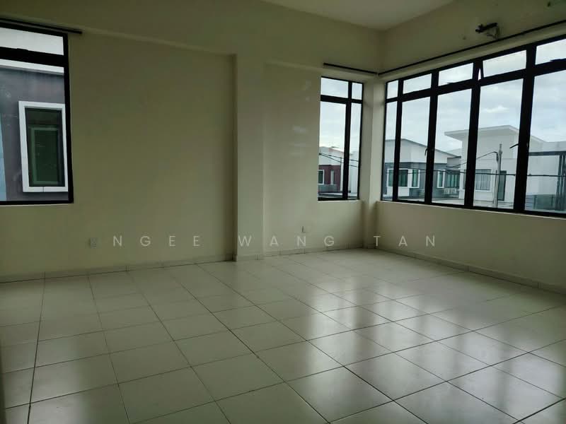 Semi-Detached House for Sale in Taman Ozana Impian (Bukit Katil) - Ngee Wang Tan - Interior - PropertyGuru.com.my