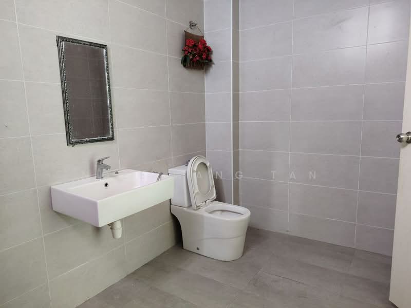 Semi-Detached House for Sale in Taman Ozana Impian (Bukit Katil) - Ngee Wang Tan - Bathroom - PropertyGuru.com.my
