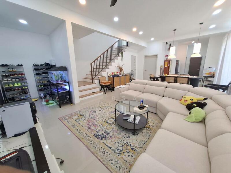2-storey Terraced House for Sale in Semenyih (Selangor) - Azli Ibrahim - Living Room - PropertyGuru.com.my