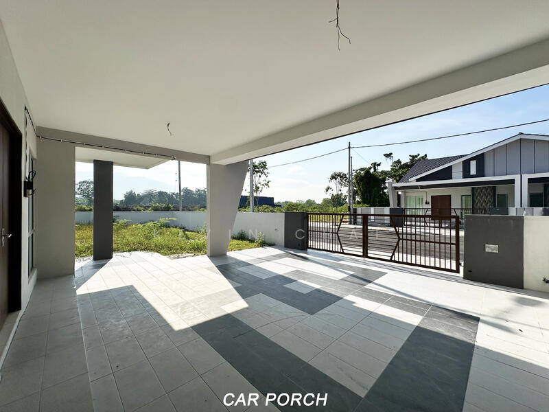Semi-Detached House for Sale in Kampar (Perak) - Kevin Chai - Car Porch - PropertyGuru.com.my