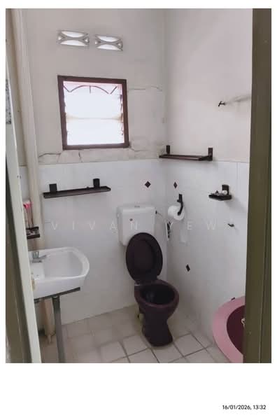 Taman Shatin Baru untuk Untuk Dijual - RM 238,000, Mac 2026 - Common Bathroom - PropertyGuru.com.my