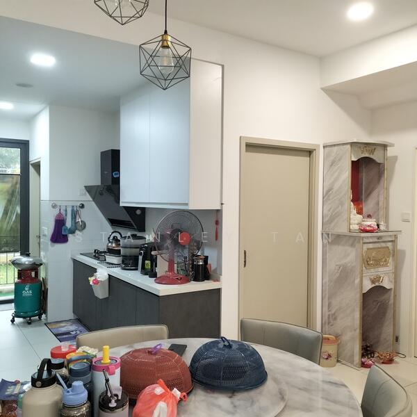 Rumah Teres untuk Dijual di Elmina (Shah Alam) - Stanley Tan - Kitchen - PropertyGuru.com.my