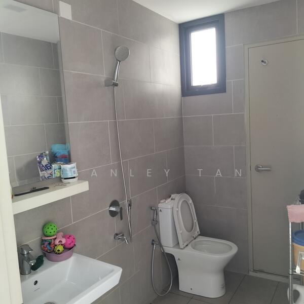 Rumah Teres untuk Dijual di Elmina (Shah Alam) - Stanley Tan - Bathroom - PropertyGuru.com.my