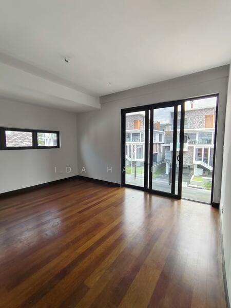 Semi-Detached House for Sale in Alam Nusantara (Setia Alam) - Ida Harun - Living Room - PropertyGuru.com.my